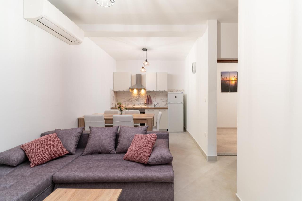Villa A Marina Εξωτερικό φωτογραφία
